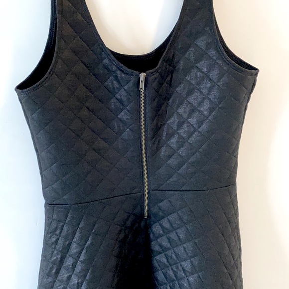 ♡︎ EXPRESS - Quilted Skater Dress ( Women’s XS) ♡︎ - Picture 4 of 5